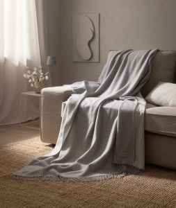 ESTELLA Pled 135/190 cm Eric 8621/820/silber