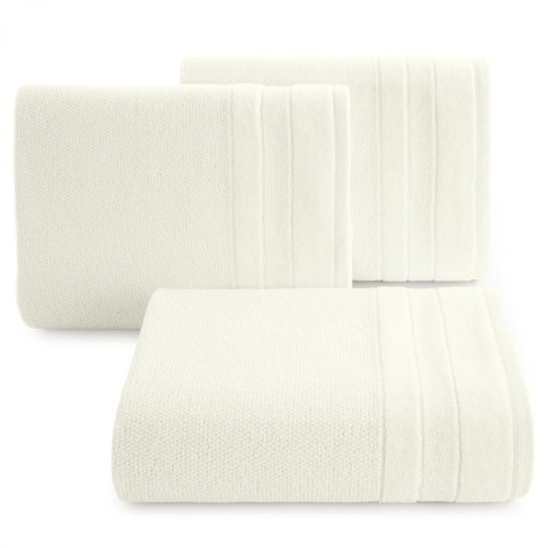 4a22f3e004bf0c6b20981a299328e04b